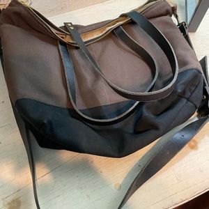 ModernCoup Zippered Tote